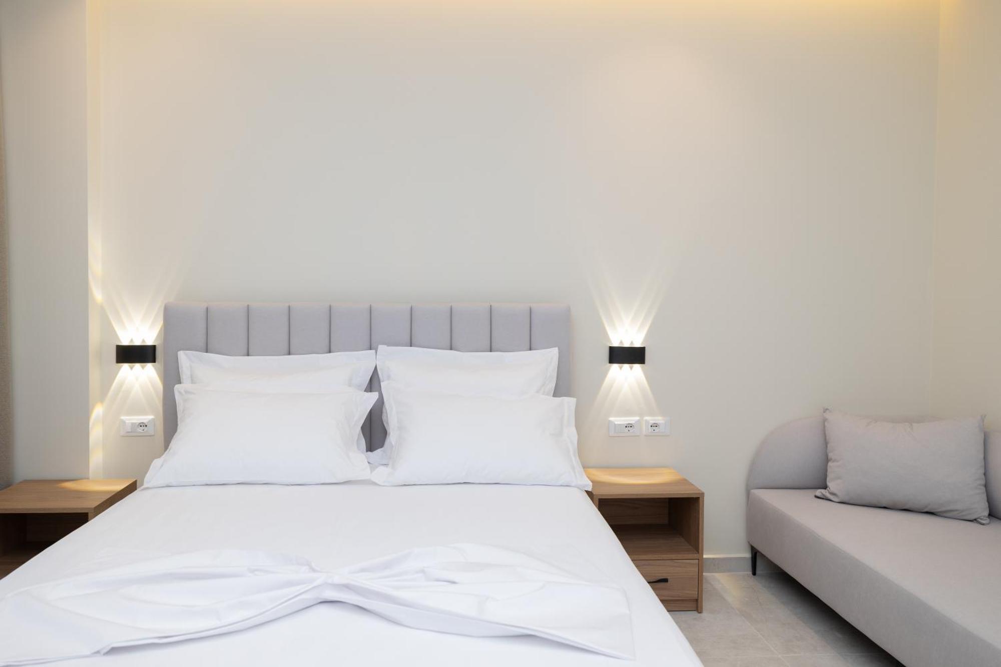 Hotel Aluor Vlorë Extérieur photo