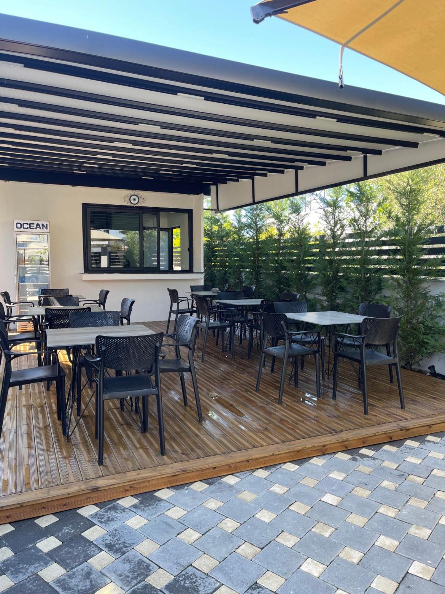 Hotel Aluor Vlorë Extérieur photo